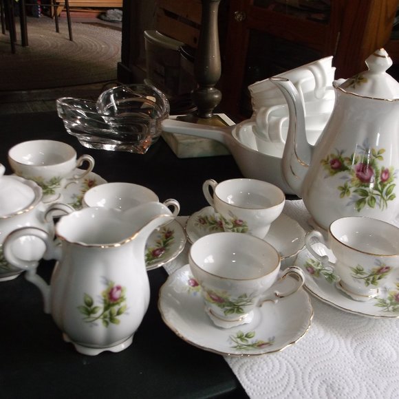 13 piece tea set.